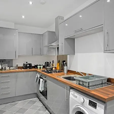 Homestay Beautifully Refurbished House In Ls9!